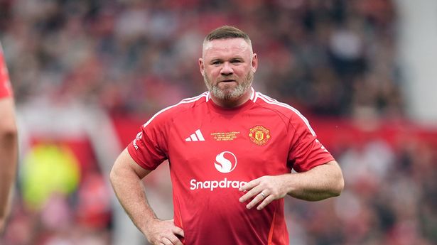Manchester Uniteds pensionerade spelare vill spela igen